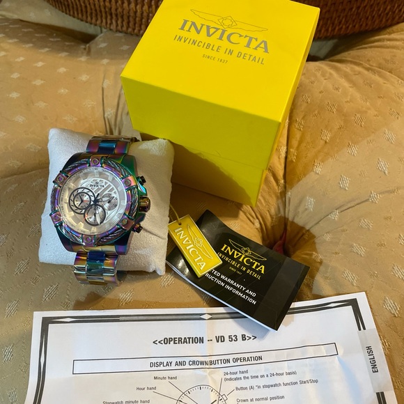 Stunning NWT Invicta Bolt Men’s Iridescent Watch - Picture 2 of 16